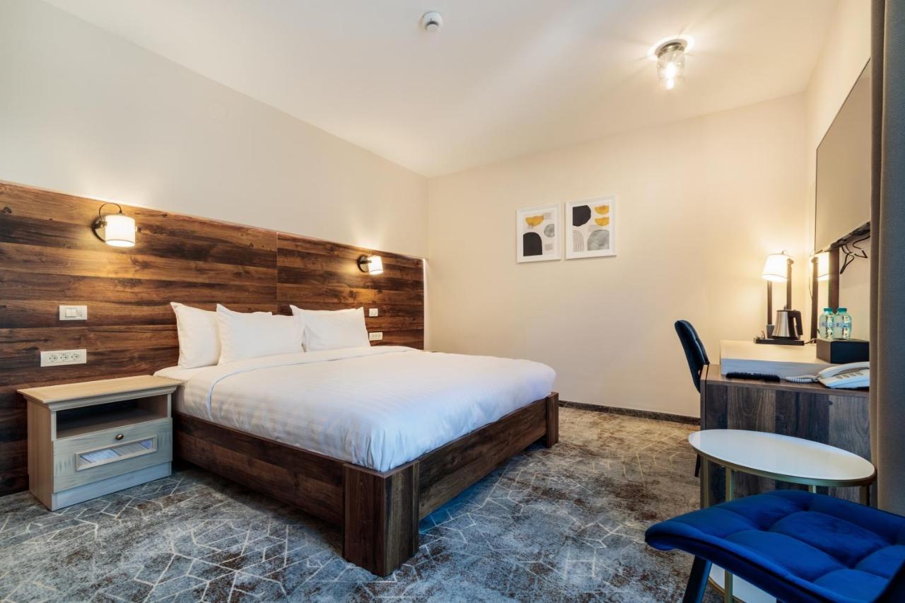 River Hotel & Spa Călimăneşti 외부 사진