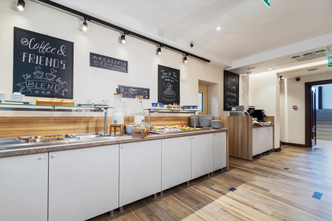 River Hotel & Spa Călimăneşti 외부 사진