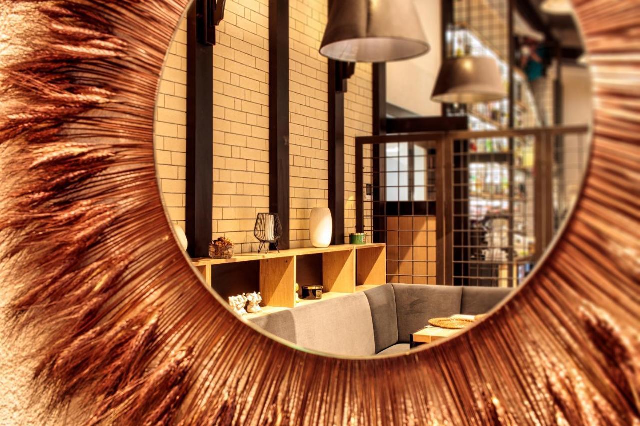 River Hotel & Spa Călimăneşti 외부 사진