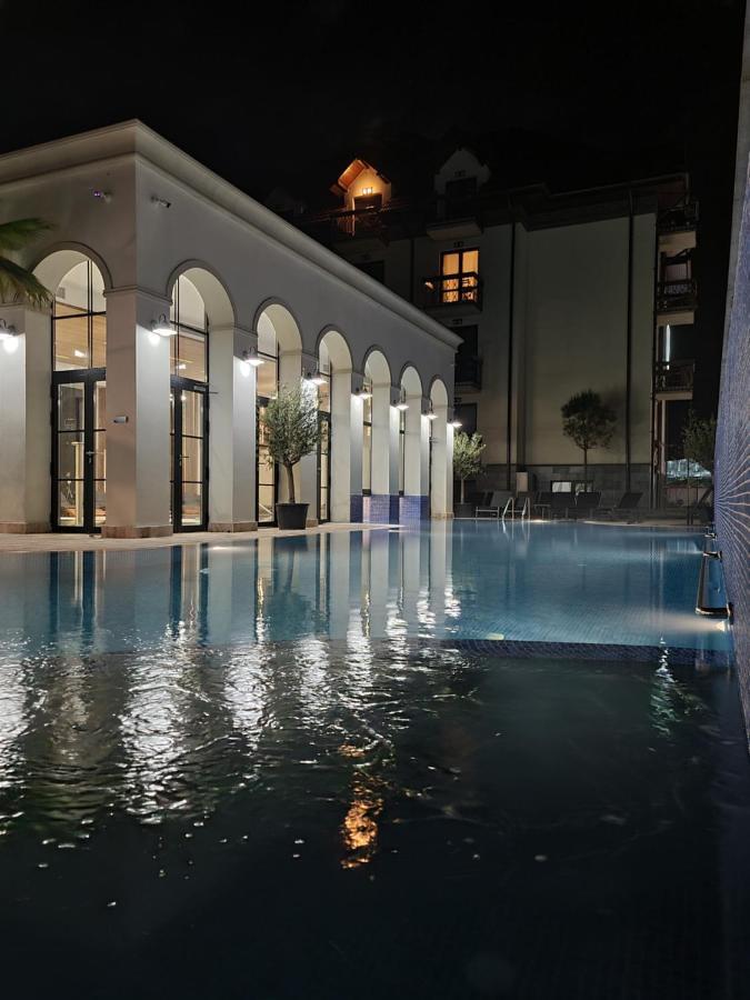 River Hotel & Spa Călimăneşti 외부 사진